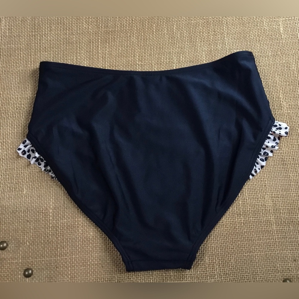 Cat & Jack Girls Two-piece Animal Print Swimsuit Set Size XL(14) - K723 - Picture 7 of 14